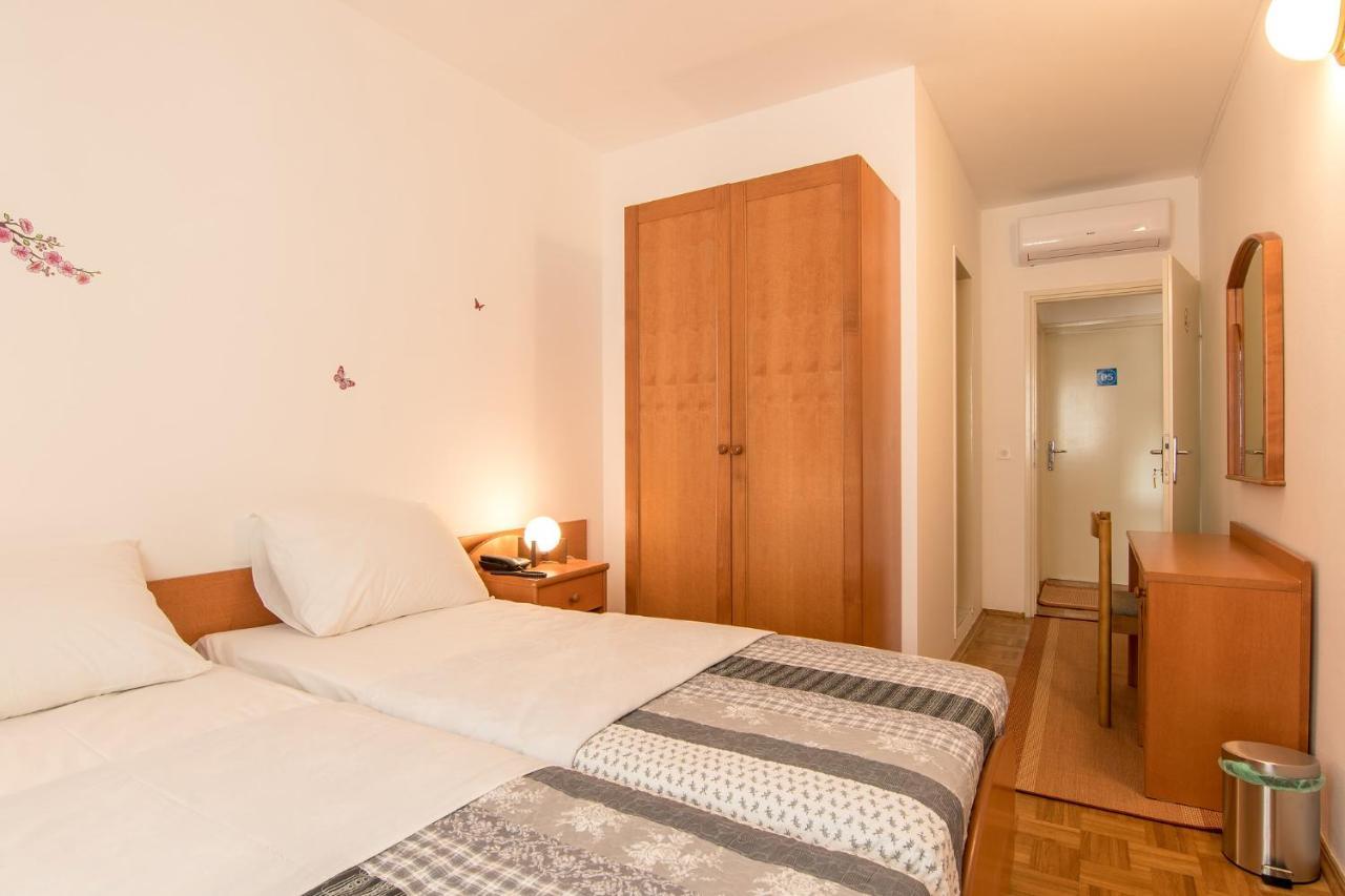 Hotel Barba Starigrad Paklenica Eksteriør billede