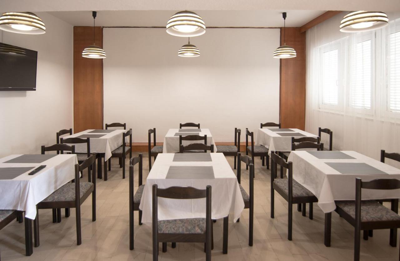 Hotel Barba Starigrad Paklenica Eksteriør billede